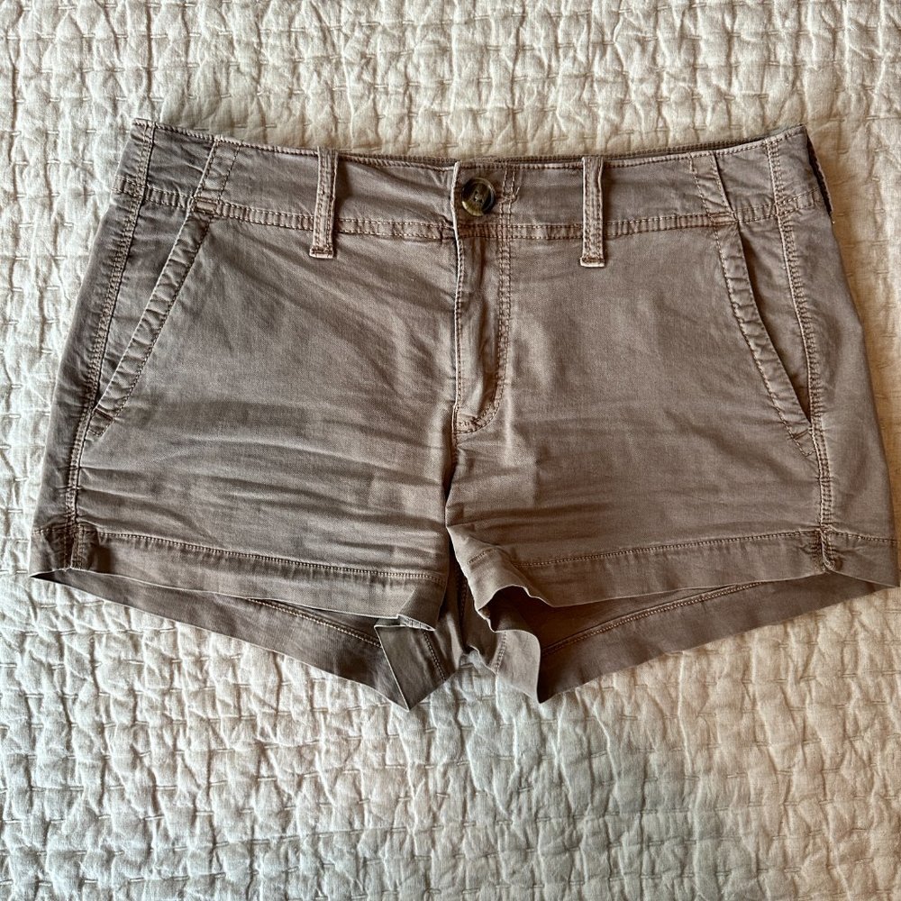 American Eagle Women's Khaki Shorts